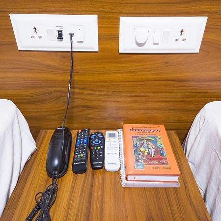 Amritara Ramila Kutir Hotel Ayodhya Buitenkant foto