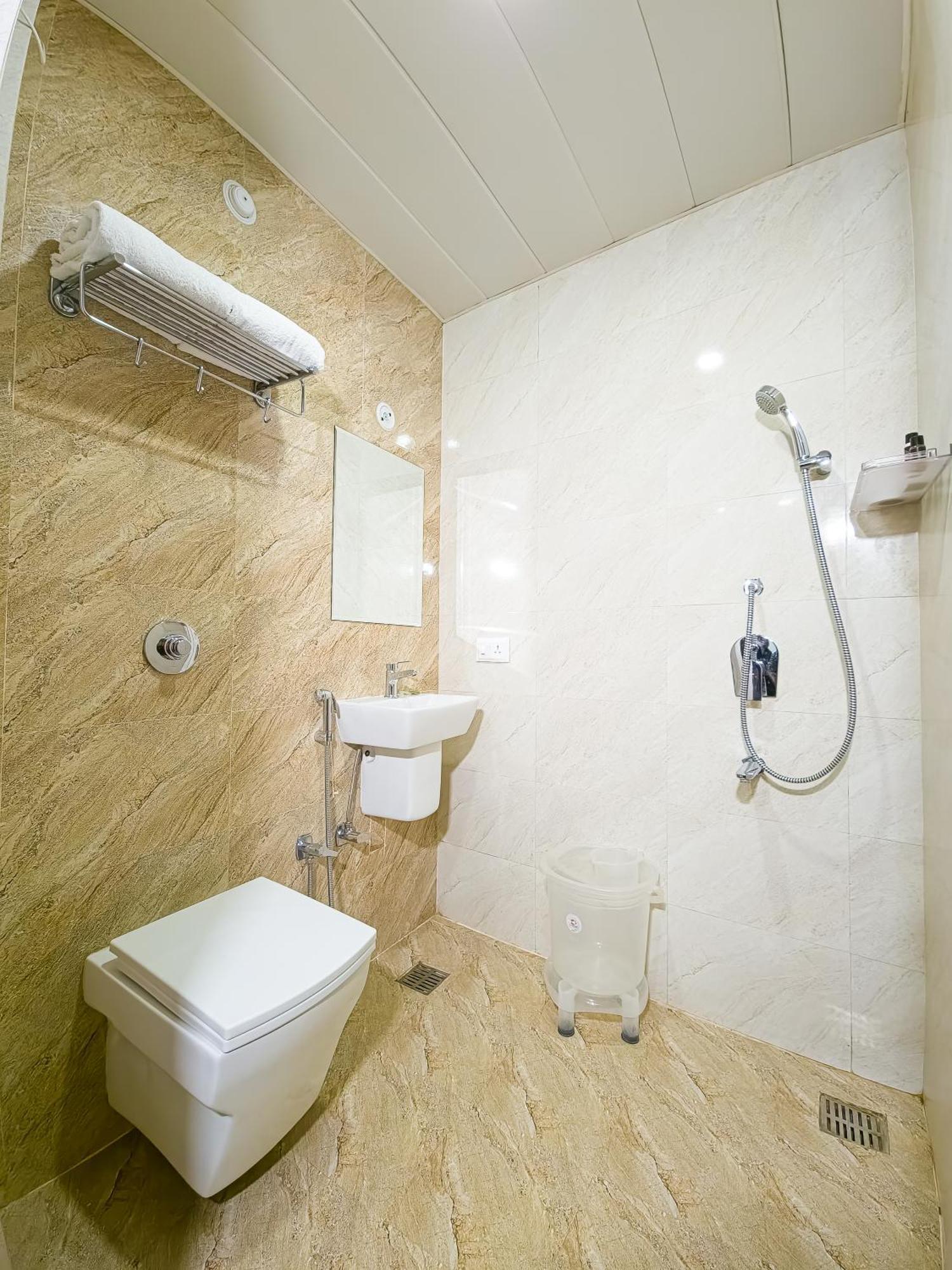 Amritara Ramila Kutir Hotel Ayodhya Buitenkant foto
