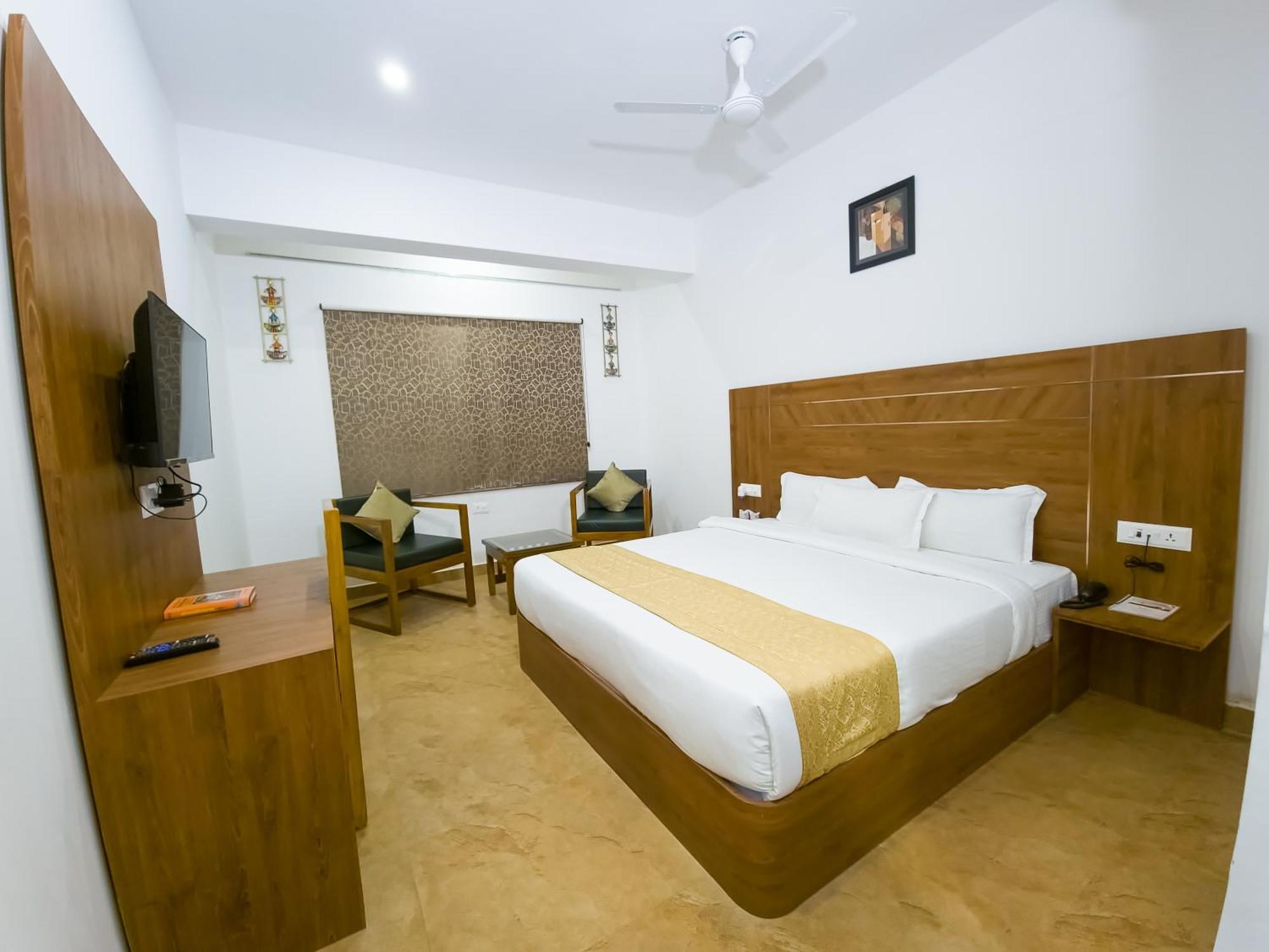 Amritara Ramila Kutir Hotel Ayodhya Buitenkant foto