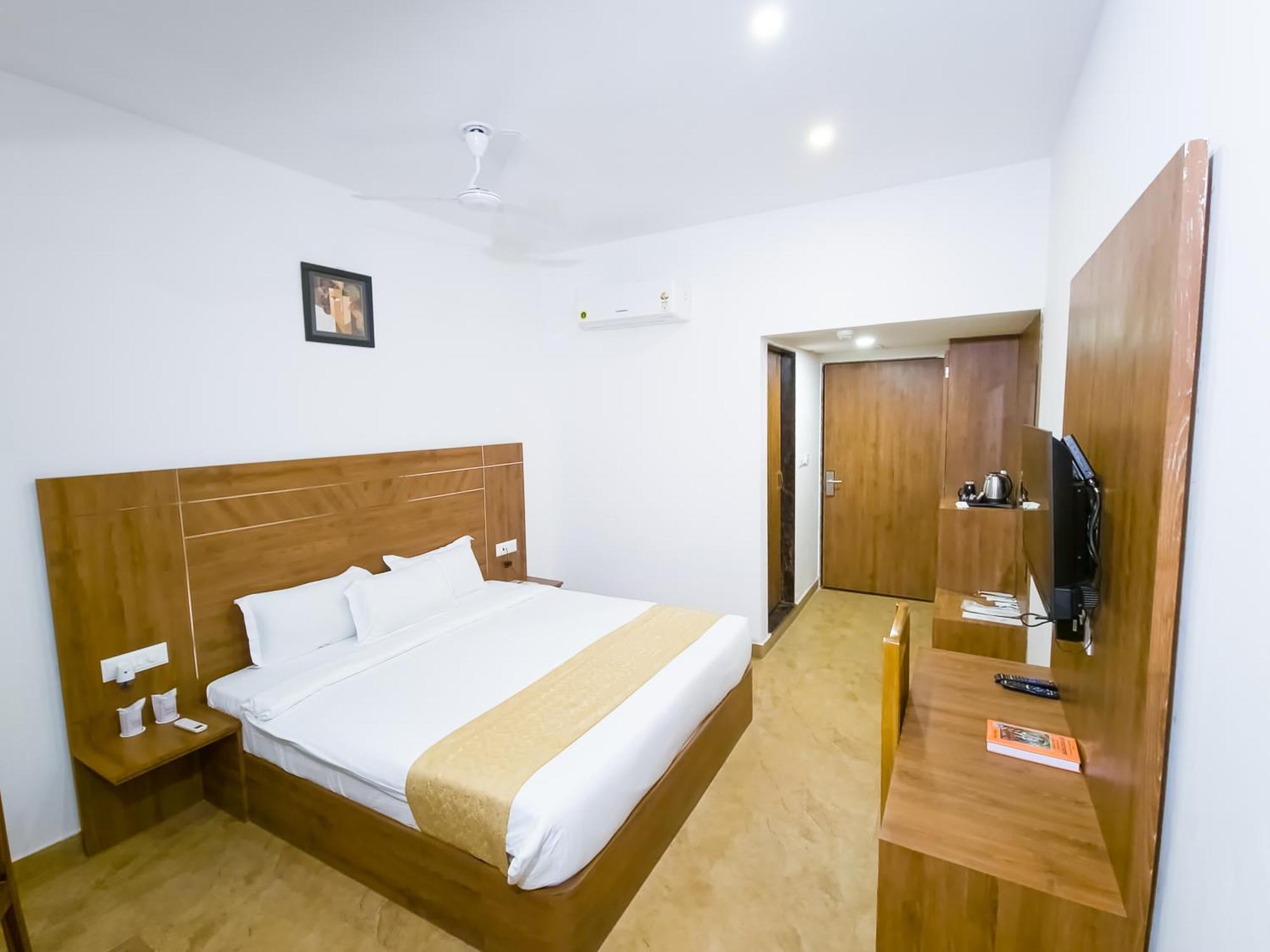 Amritara Ramila Kutir Hotel Ayodhya Buitenkant foto